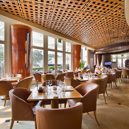 The Fullerton Hotel Сингапур Екстериор снимка The interior of the restaurant