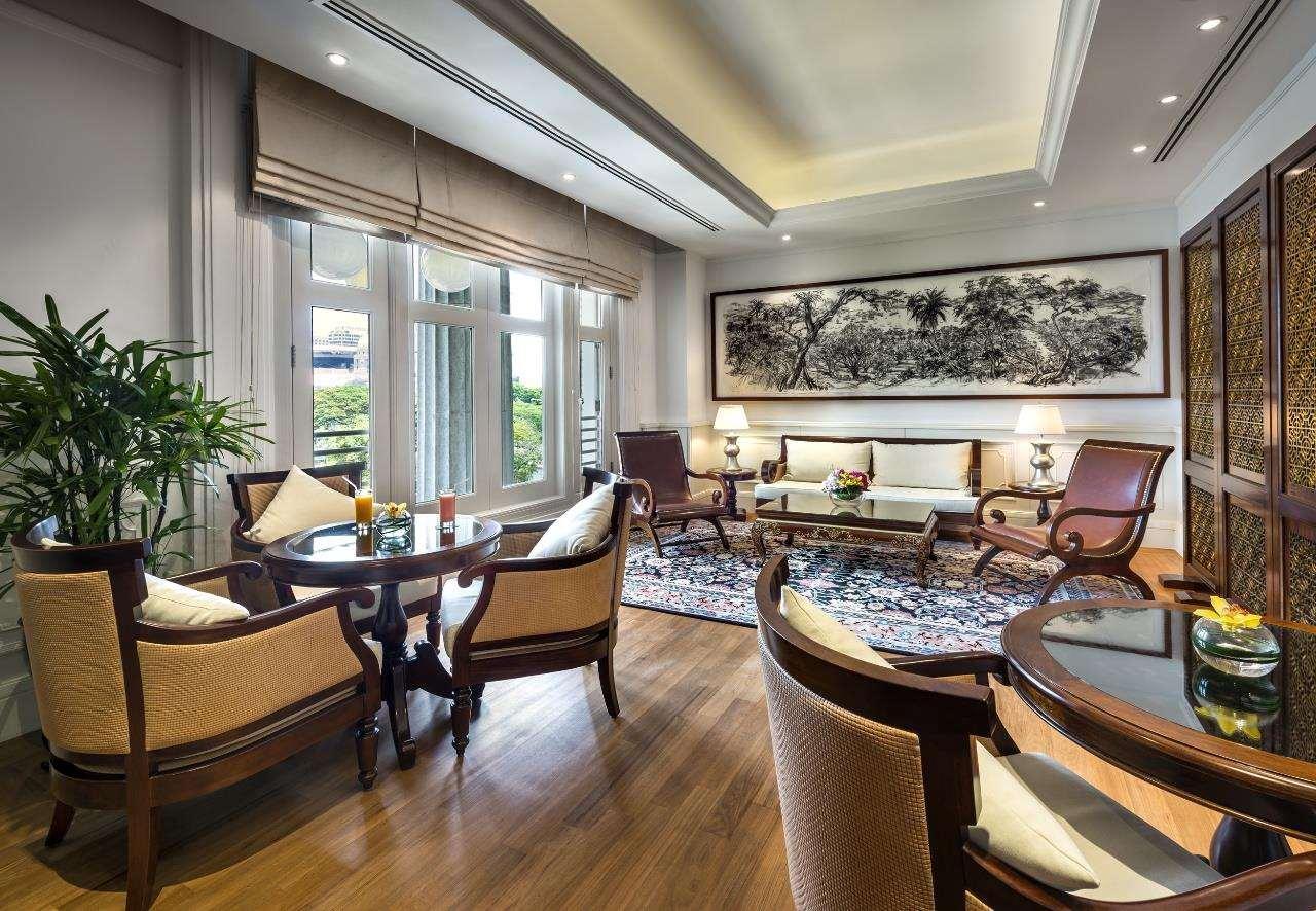 The Fullerton Hotel Сингапур Екстериор снимка The living room of a suite at the Mandarin Oriental, Singapore